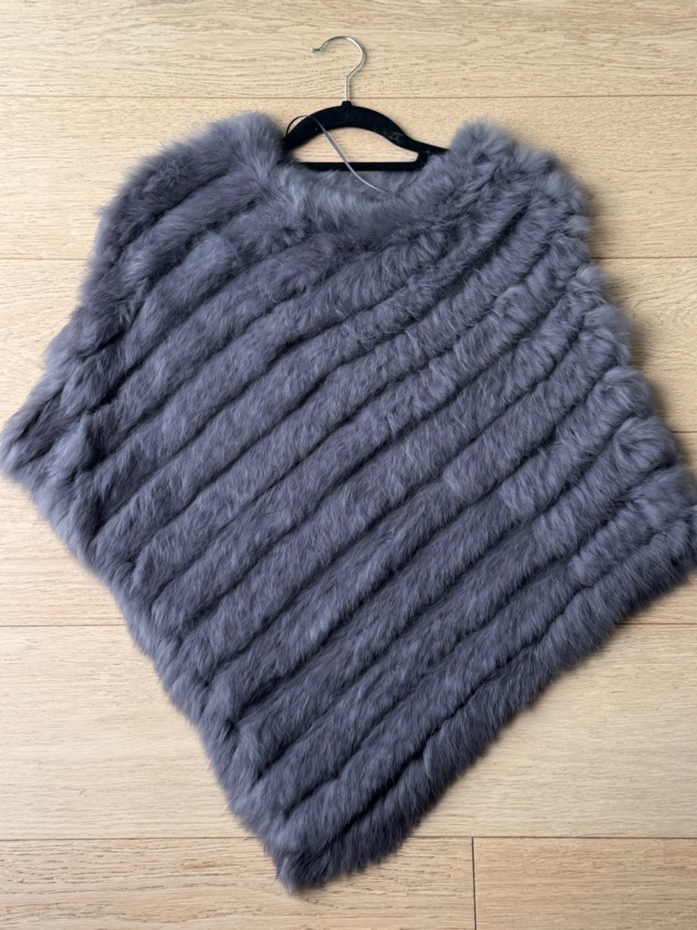 NWOT Grey Rabbit Fur Poncho Wrap OS | Soft Luxe Layering | Quiet Luxury